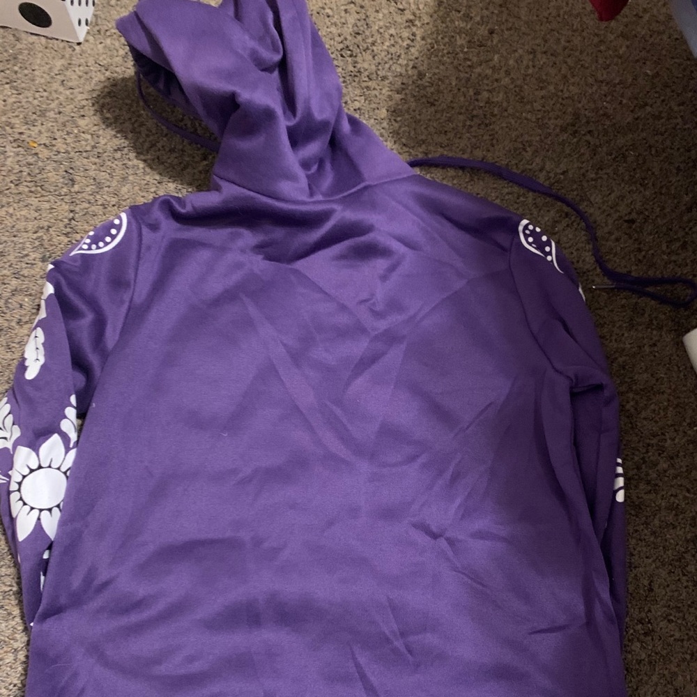 Sweater - Picture 2 of 3